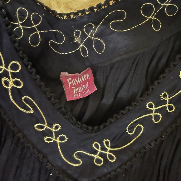 Navy Blue Swing Embroidered Tie Dye Swing Sleeveless Tunic Top - Picture 5 of 5